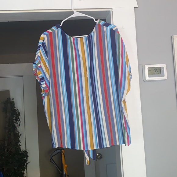 Striped full circle trends shirt - Picture 2 of 3